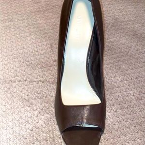 Nine West Brown soft peep toe pumps condition Great-. Size 11 I accept offers